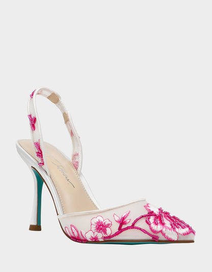 Betsey Johnson PATCH FUCHSIA Pointed-Toe Heel