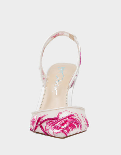 Betsey Johnson PATCH FUCHSIA Pointed-Toe Heel