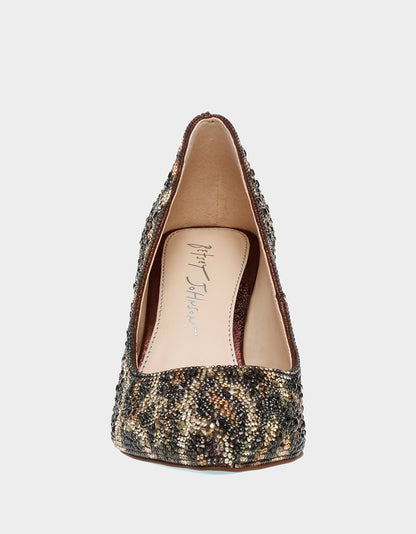 Betsey Johnson JODY LEOPARD Pointed Toe Pumps