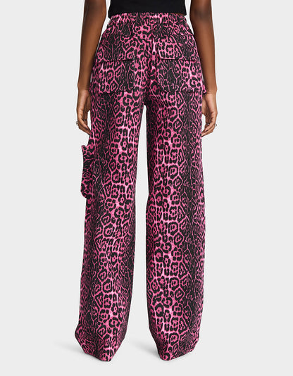 Betsey Johnson AMI CARGO PANTS PINK Women's Wide-Leg Cargo Denim Pant