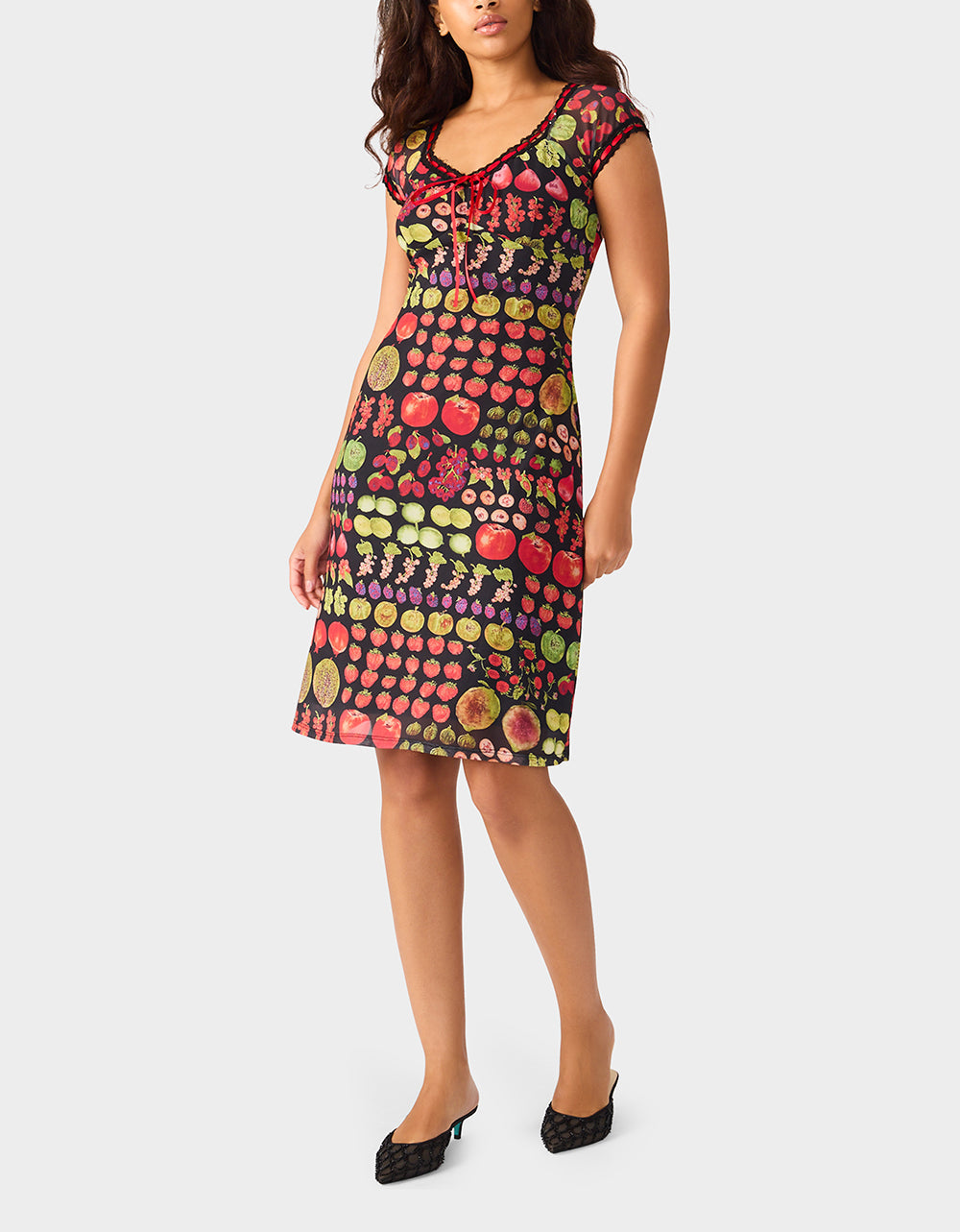 Betsey Johnson BETSEY'S FRUIT DRESS BLACK MULTI Women's Fruit Print Short-Sleeved Slip Dress