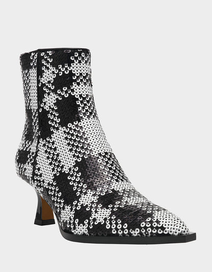 Betsey Johnson LOUISA BLACK/WHITE PLAID Women's Pointed Toe Kitten Heel Ankle Bootie