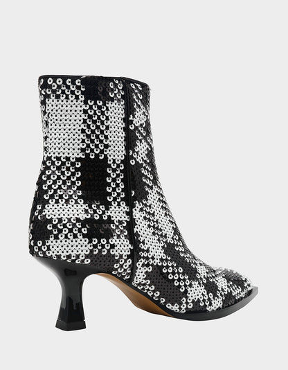 Betsey Johnson LOUISA BLACK/WHITE PLAID Women's Pointed Toe Kitten Heel Ankle Bootie