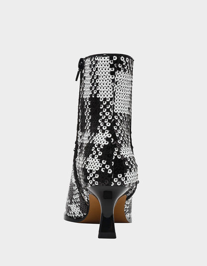 Betsey Johnson LOUISA BLACK/WHITE PLAID Women's Pointed Toe Kitten Heel Ankle Bootie