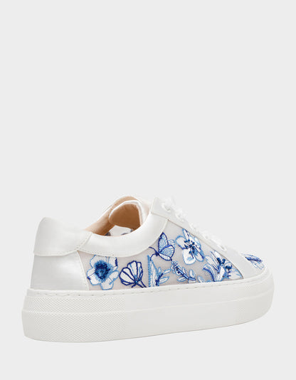 Betsey Johnson NINO BLUE FLORAL Platform Low-Top Lace-Up Sneakers