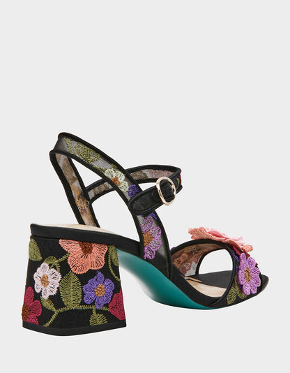 Betsey Johnson BLARE BLACK FLORAL Square-Toe Slingback Block Heel