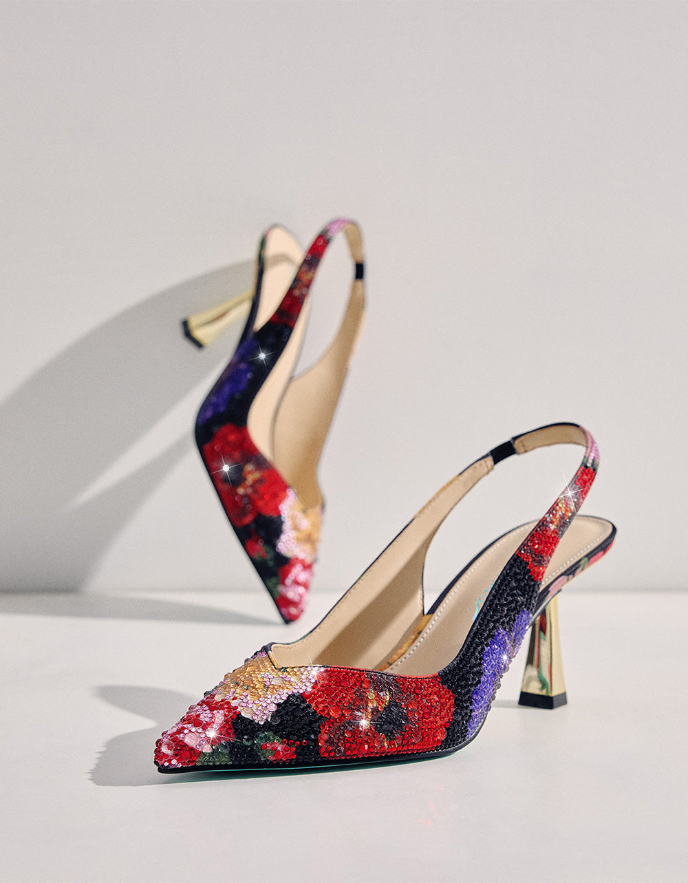 Betsey Johnson CLARK HEELS BLACK FLOWER MULTI Slingback Women's Kitten Heel
