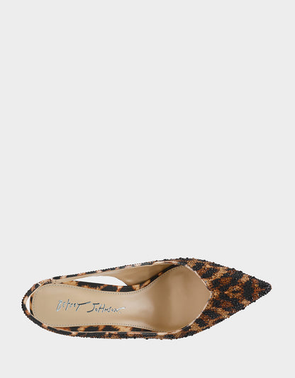 Betsey Johnson CLARK HEELS NUDE LEOPARD Slingback Women's Kitten Heel