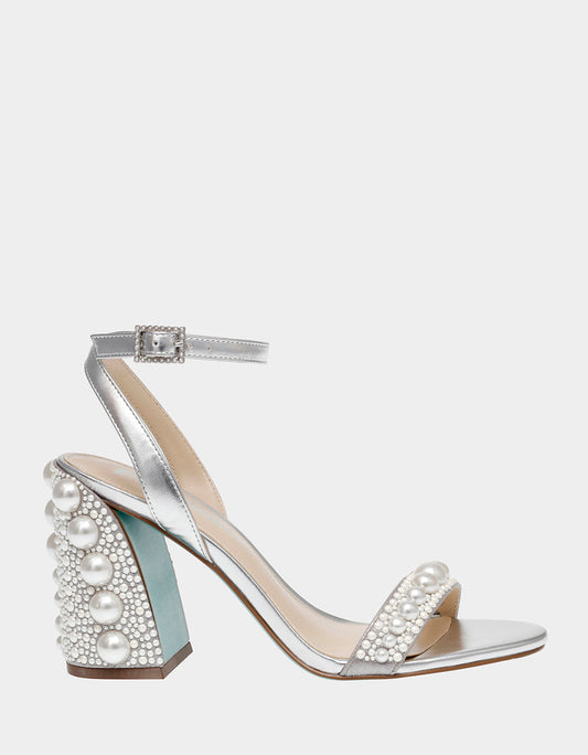 Betsey Johnson LEXI SILVER PEARL Block Heels