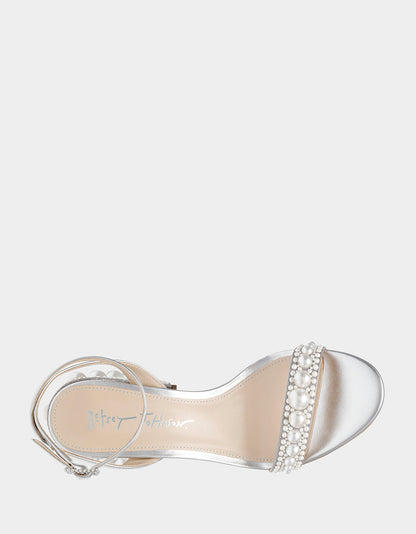Betsey Johnson LEXI SILVER PEARL Block Heels