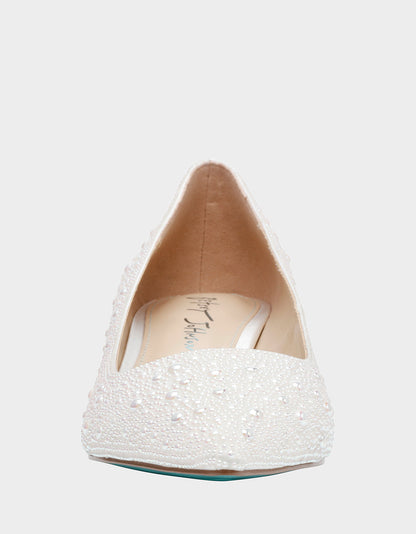 Betsey Johnson SCOUT PEARL Bridal Kitten Heel