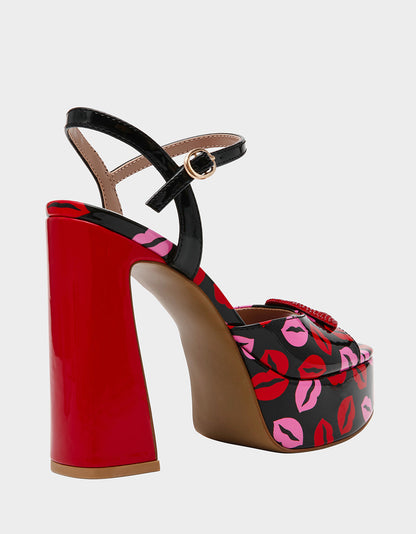 Betsey Johnson ALLYSON MULTI LIPS Women's Platform Sandal Heels