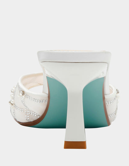 Betsey Johnson EMM IVORY Slip-On Mule Sandal