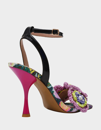 Betsey Johnson AINSLEYY BRIGHT MULTI Square-Toe Floral Heel