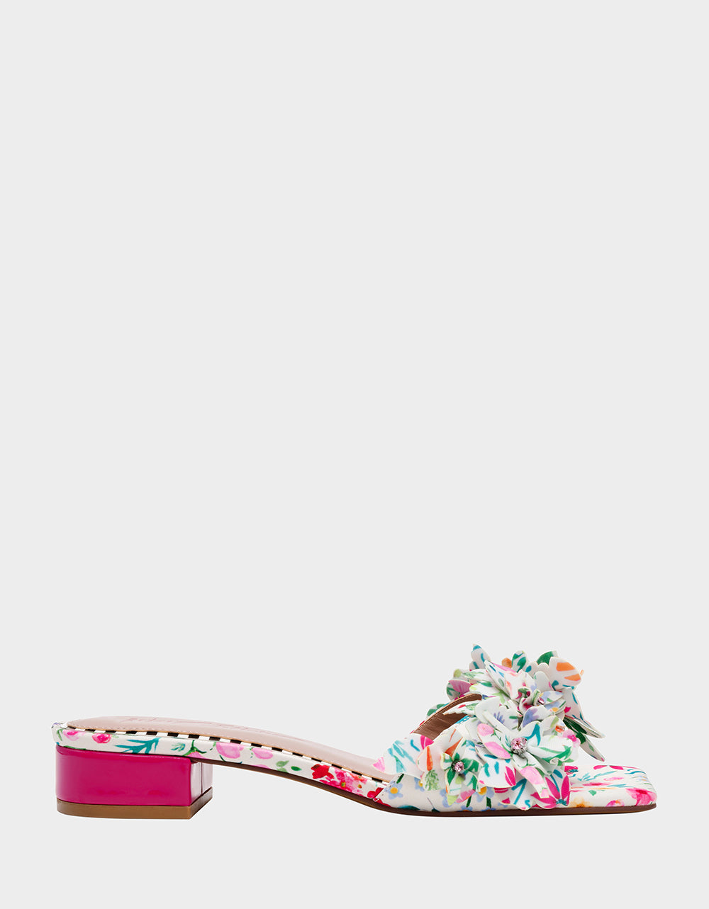 Betsey Johnson GLORRIA NATURAL FLORAL MULTI Women's Slip-On Low Block Heel Floral Sandal