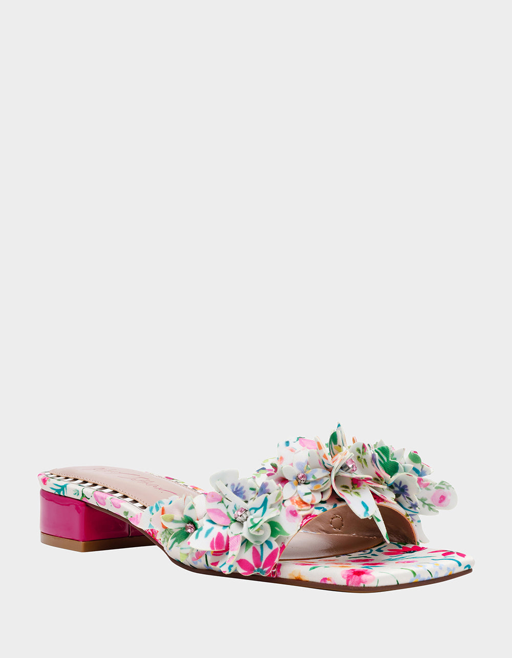 Betsey Johnson GLORRIA NATURAL FLORAL MULTI Women's Slip-On Low Block Heel Floral Sandal